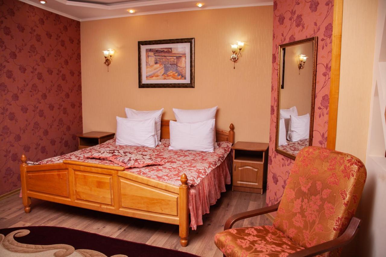 Hotel Piligrim 1 Mykolaïv Esterno foto