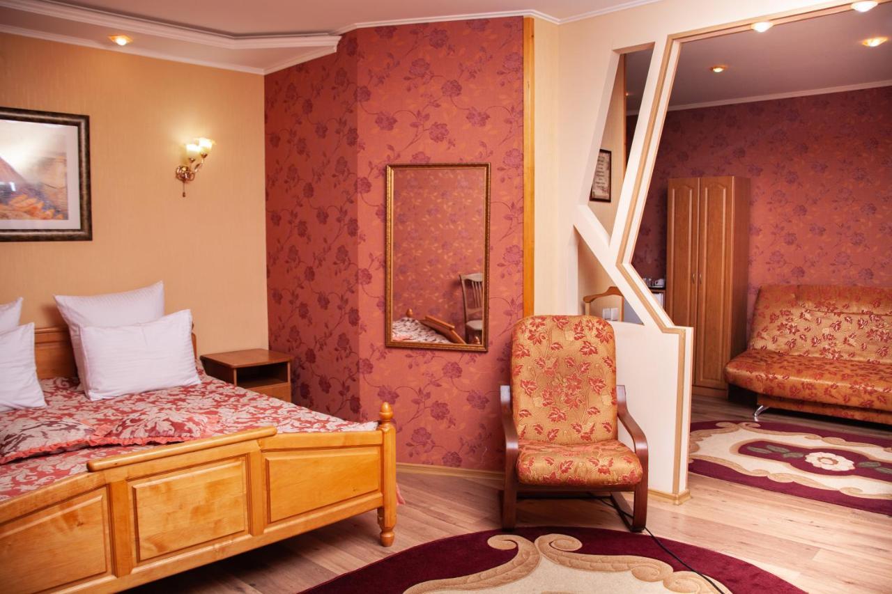 Hotel Piligrim 1 Mykolaïv Esterno foto